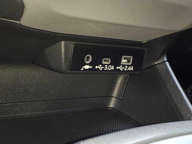 Used 2025 Subaru Crosstrek 2.0i Premium image 10