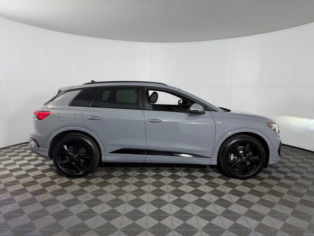 Used 2024 Audi Q4 e-tron Prestige w/ Black Optic Package AWD/4WD image 5