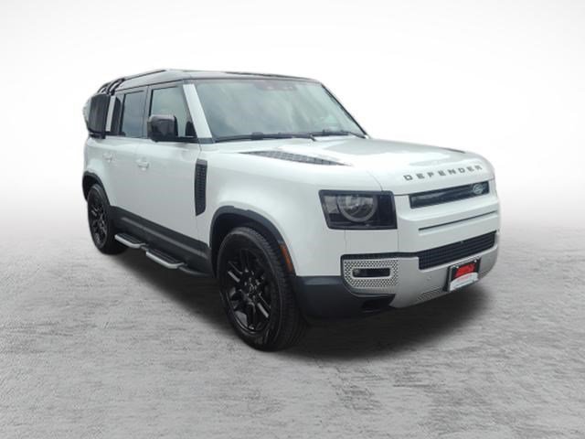 Used 2024 Land Rover Defender 110 S AWD/4WD image 3
