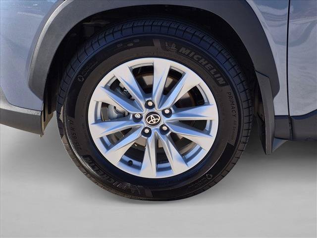 Certified 2026 Toyota Corolla Cross LE FWD image 22