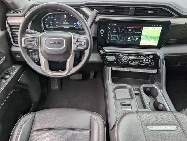 Used 2024 GMC Sierra 2500 Denali w/ Denali Reserve Package image 10