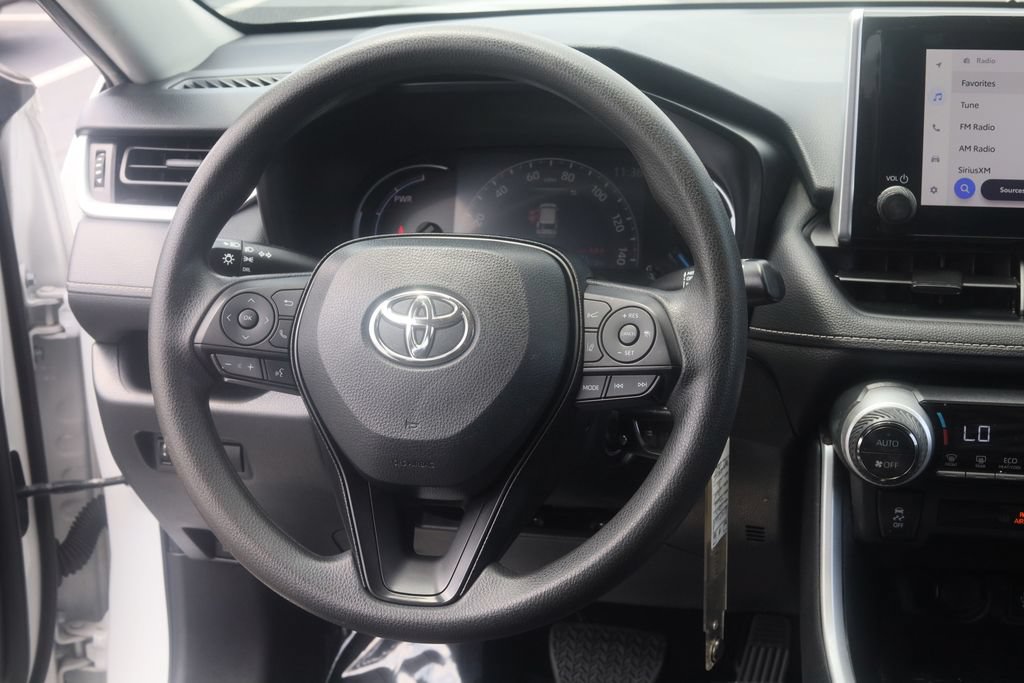 Used 2024 Toyota RAV4 LE AWD/4WD image 21