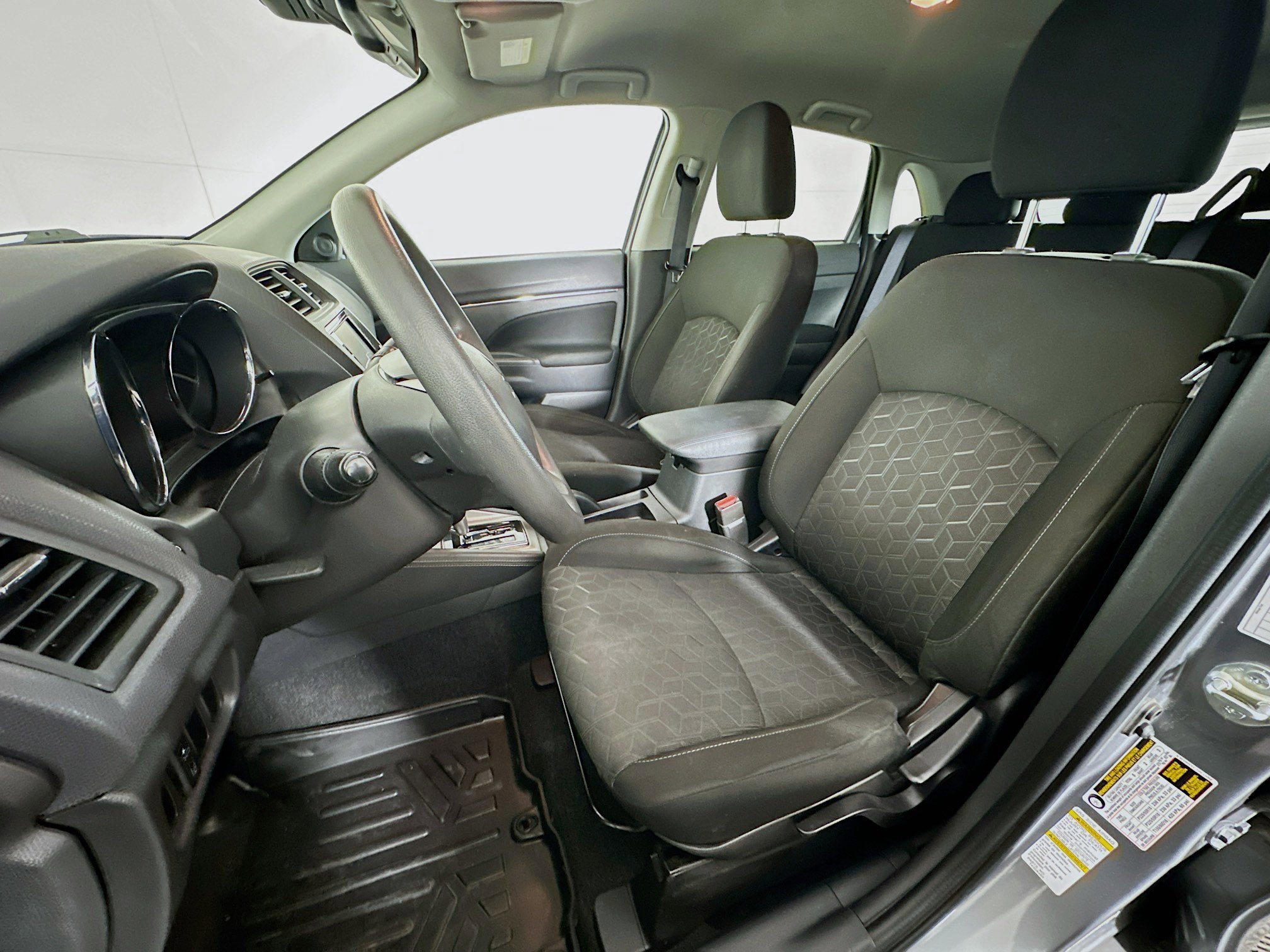Used 2021 Mitsubishi Outlander Sport ES FWD image 13
