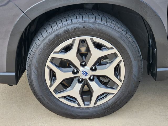 Certified 2023 Subaru Forester Premium image 12