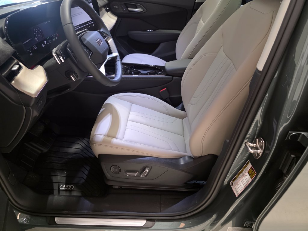 New 2026 Audi Q3 quattro 2.0T AWD/4WD image 18