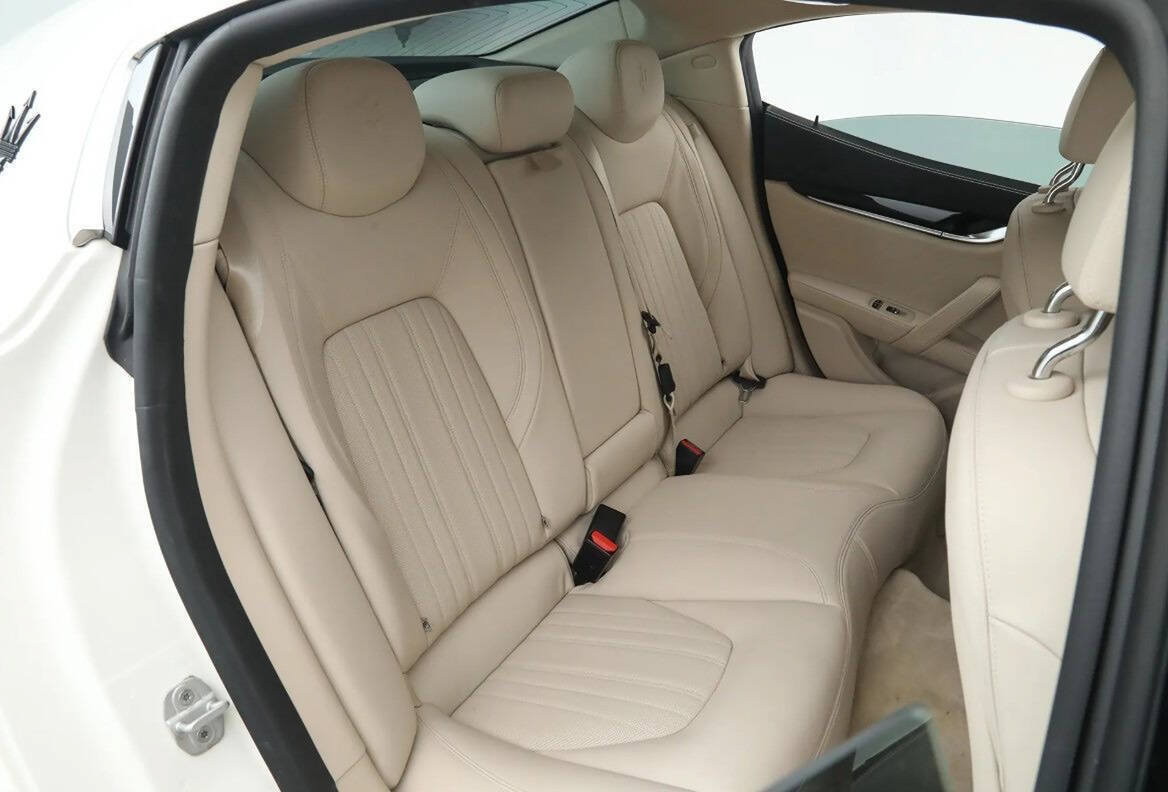 Used 2022 Maserati Ghibli Modena RWD image 22