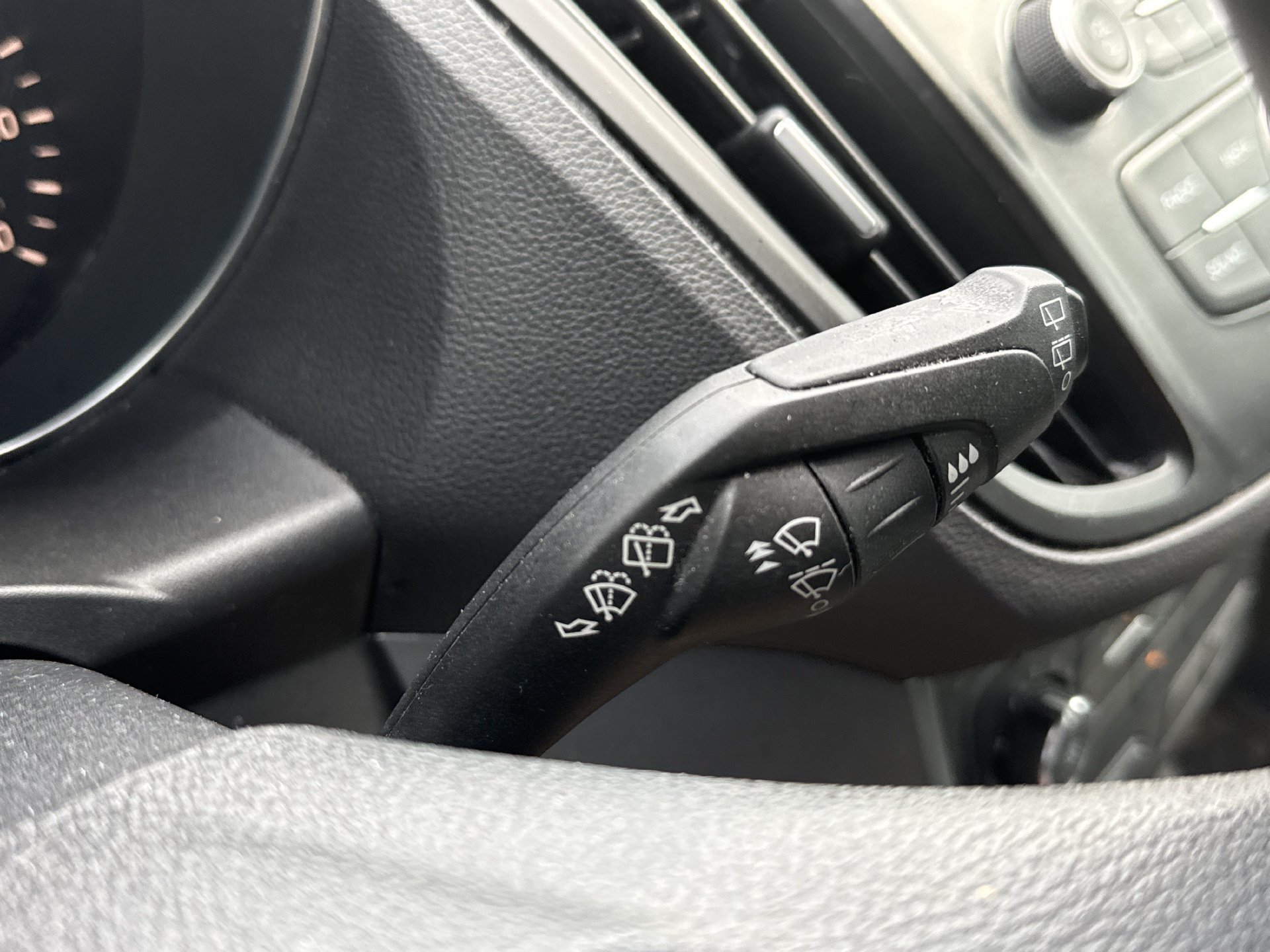 Used 2017 Ford Escape S FWD image 11