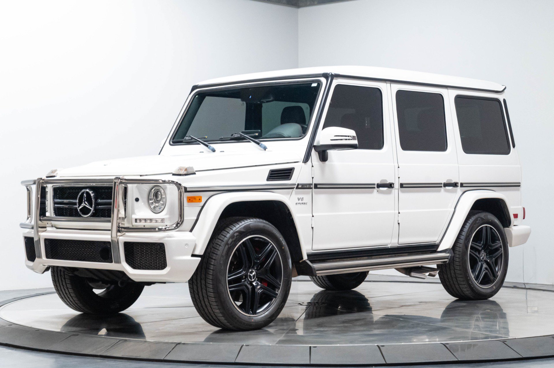 Used 2017 Mercedes-Benz G 63 AMG 4MATIC image 2