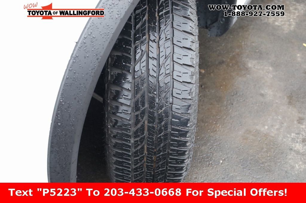 Used 2023 Nissan Rogue S image 4