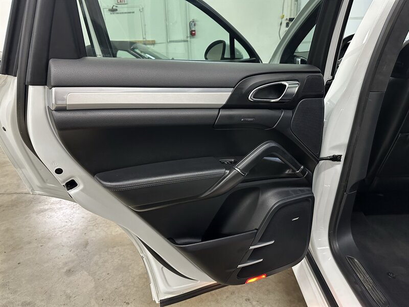 Used 2013 Porsche Cayenne GTS AWD/4WD image 25
