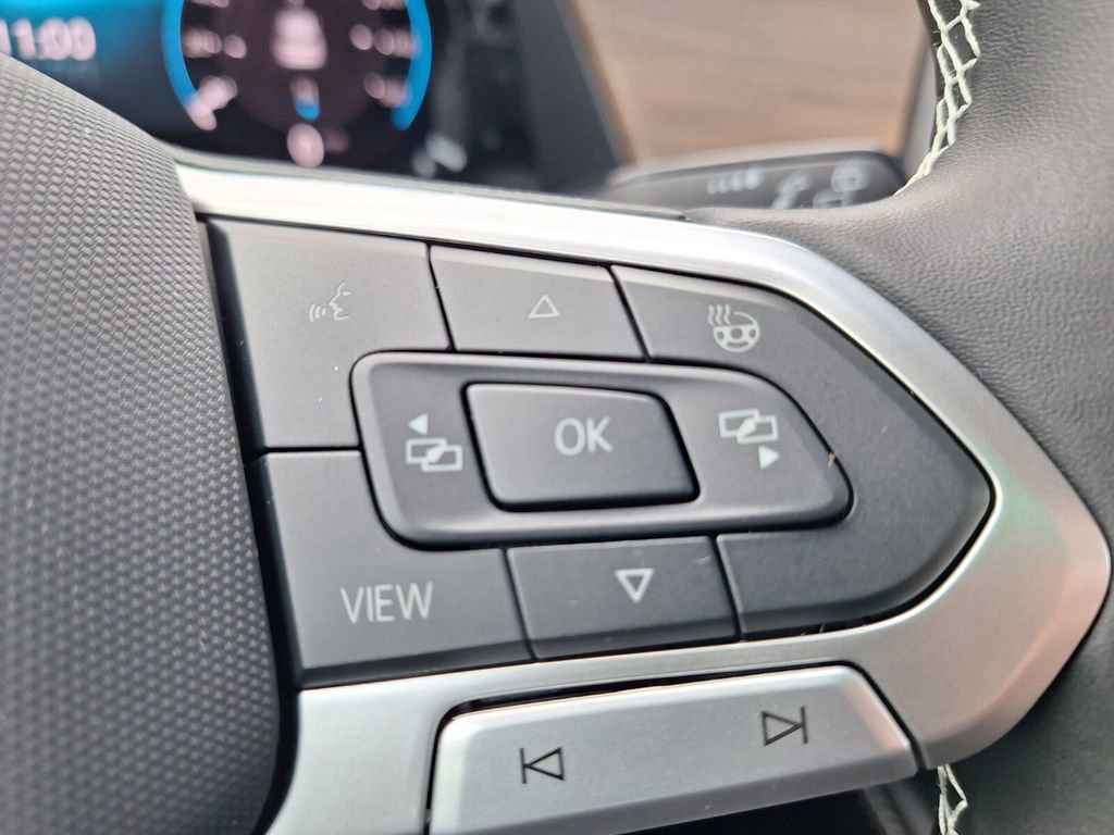 New 2026 Volkswagen Atlas SE image 14