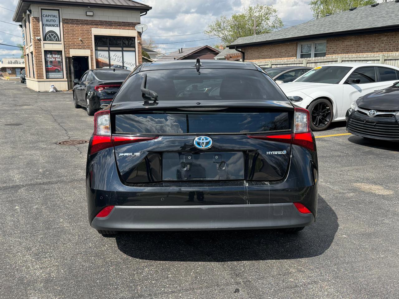 Used 2020 Toyota Prius LE FWD image 5