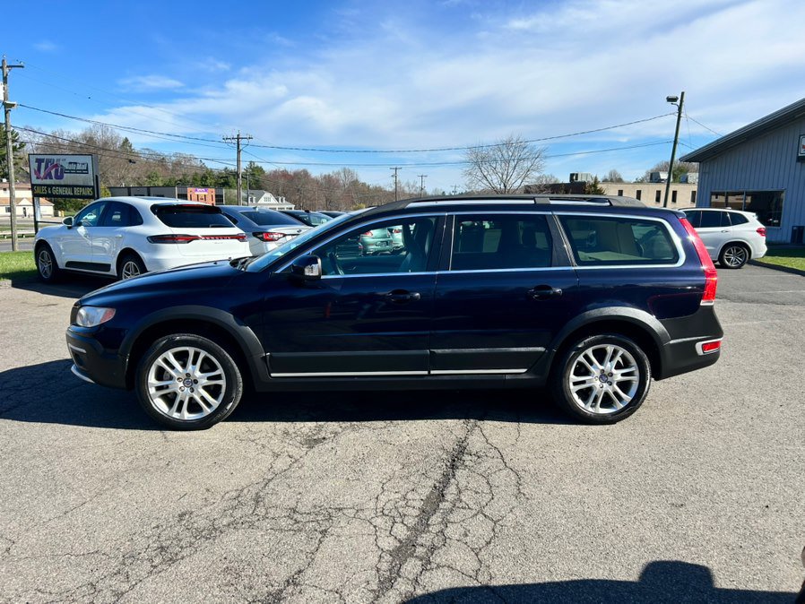Used 2016 Volvo XC70 T5 Premier w/ Proximity Package image 3