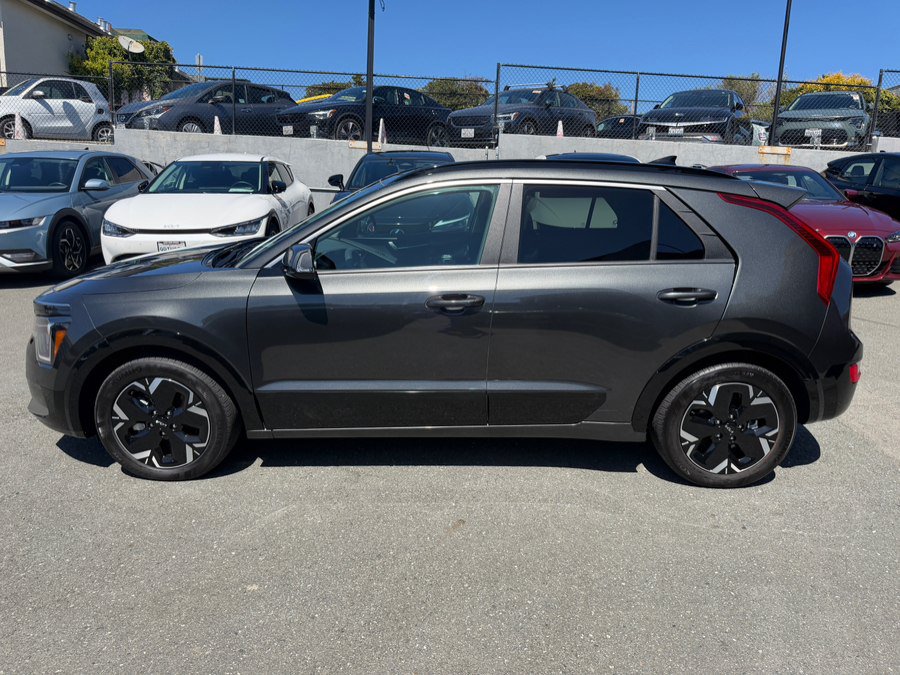 Used 2024 Kia Niro Wind w/ Wind Preserve Package FWD image 8