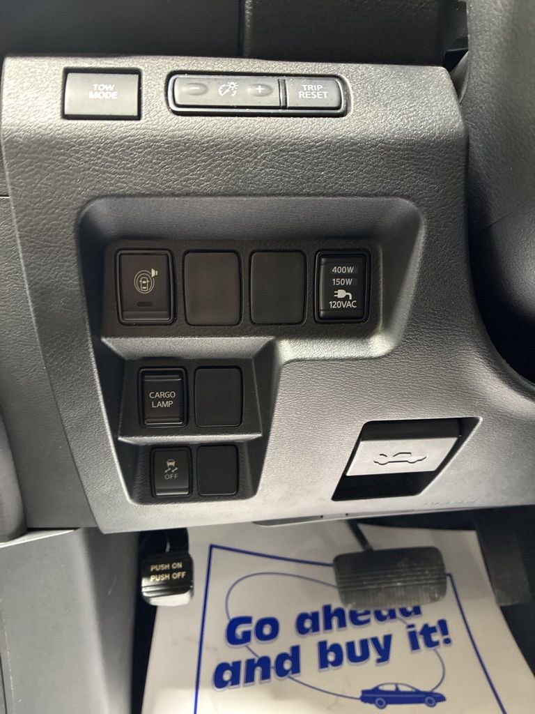 Used 2024 Nissan Frontier SL w/ Technology Package image 13