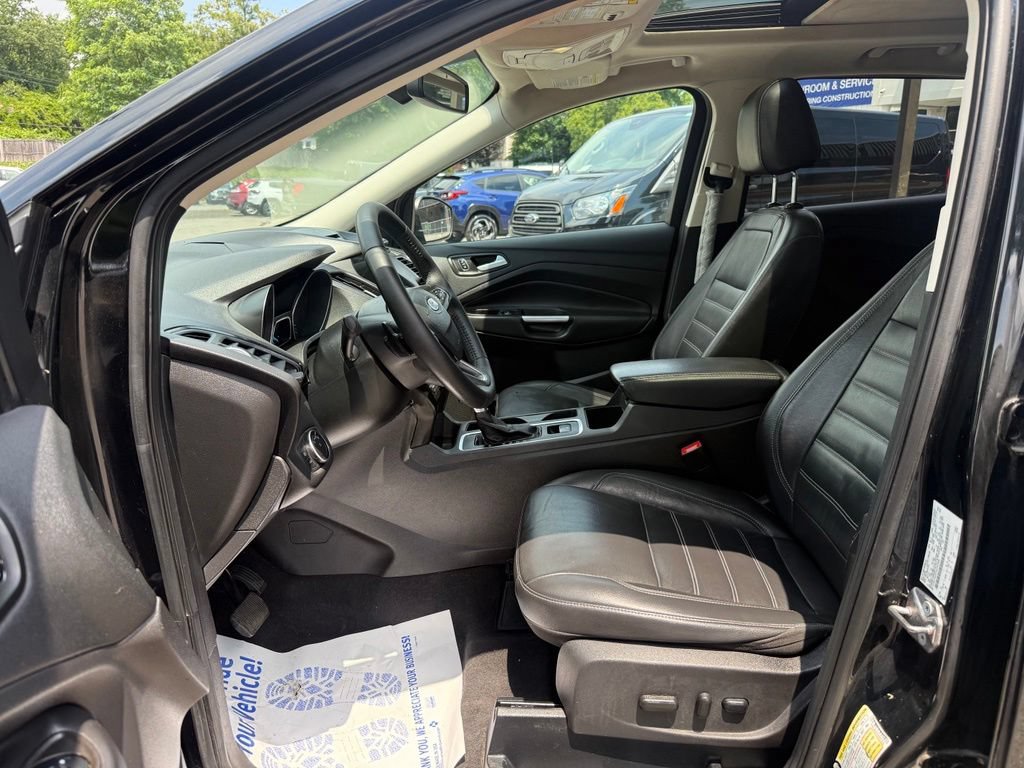 Used 2017 Ford Escape Titanium AWD/4WD image 20