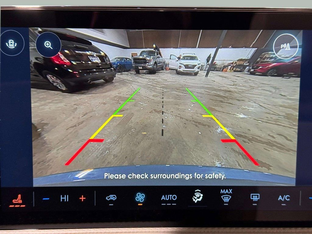 Used 2025 Lincoln Corsair Grand Touring image 14