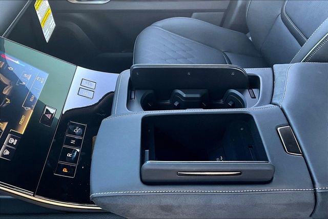 New 2026 INFINITI QX80 Autograph w/ Premium Cargo Package image 15