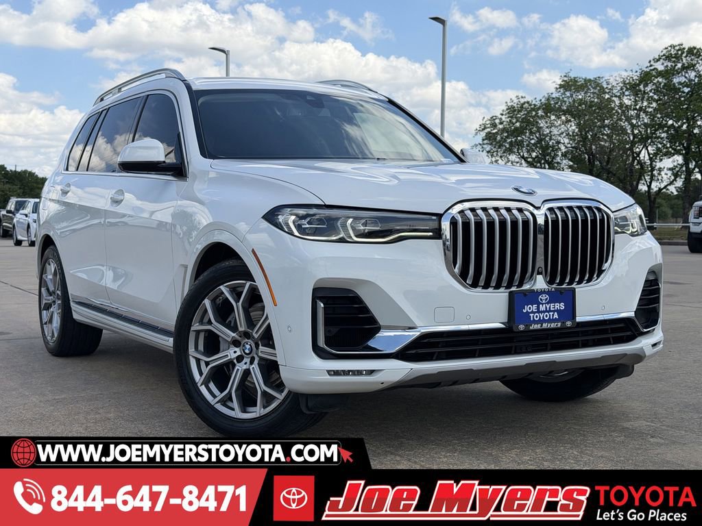 Used 2020 BMW X7 xDrive40i w/ Cold Weather Package image 2