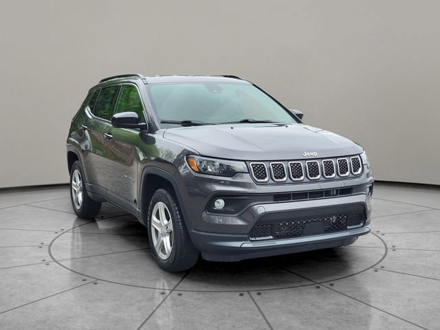 Certified 2023 Jeep Compass Latitude w/ Convenience Group AWD/4WD image 14