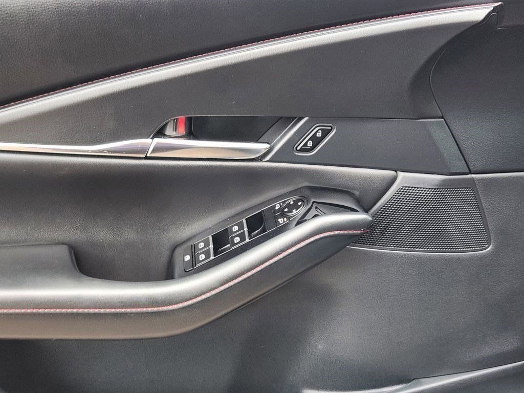 Used 2025 MAZDA CX-30 AWD 2.5 S w/ Preferred Package image 13