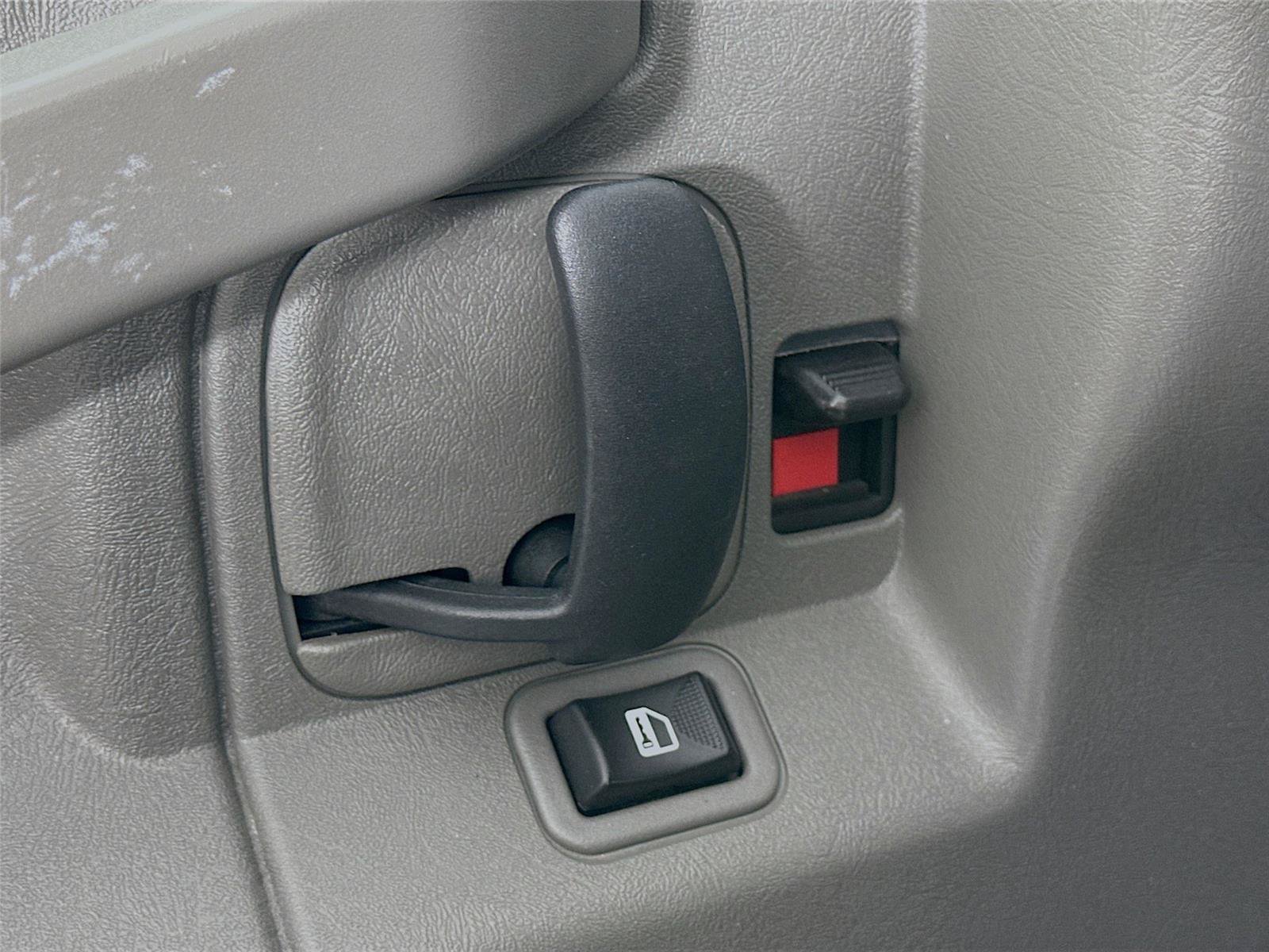 Used 2024 GMC Savana 2500 w/ Driver Convenience Package RWD image 18