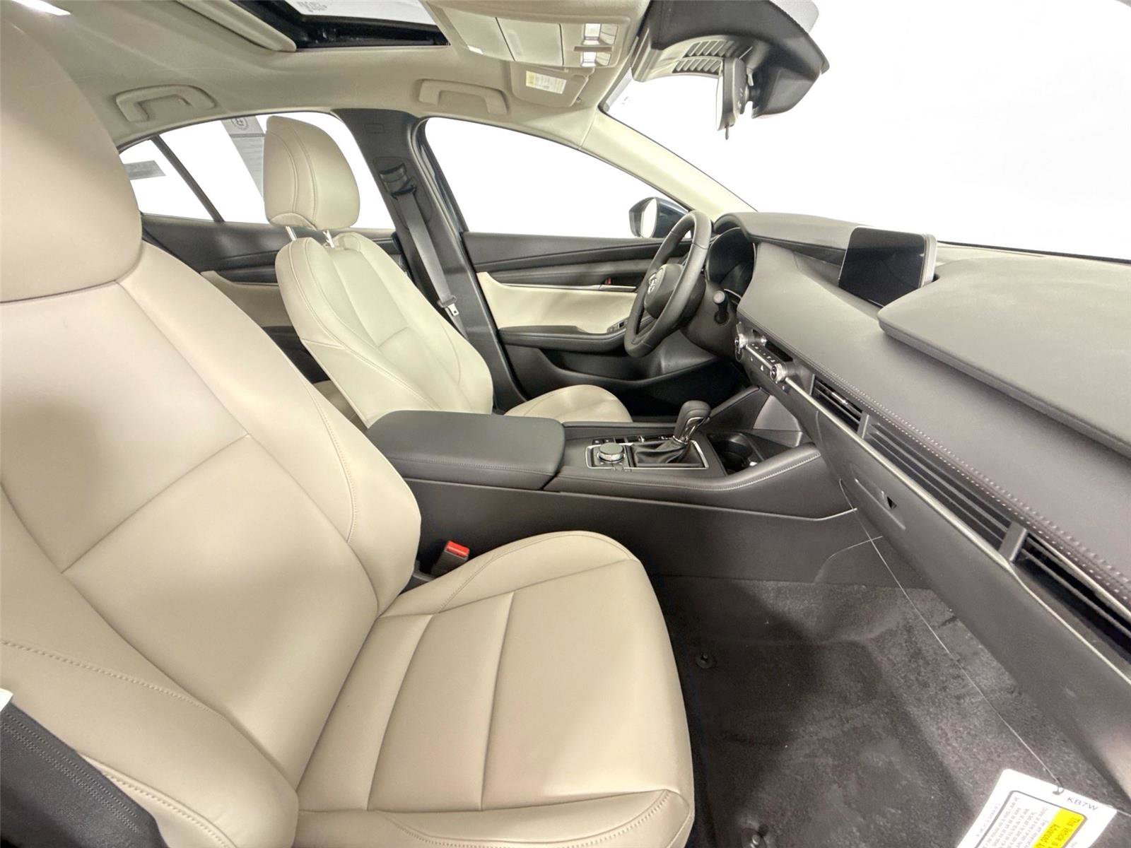 New 2026 MAZDA MAZDA3 2.5 S Sedan w/ Preferred Pkg image 39