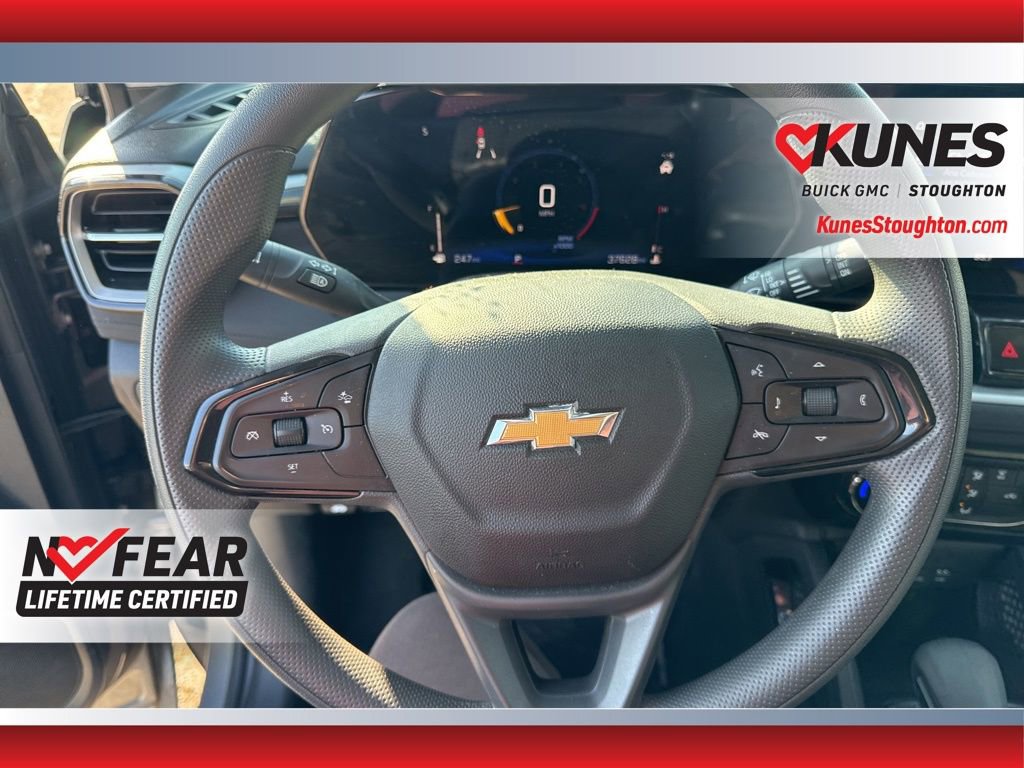 Used 2025 Chevrolet TrailBlazer LT image 24