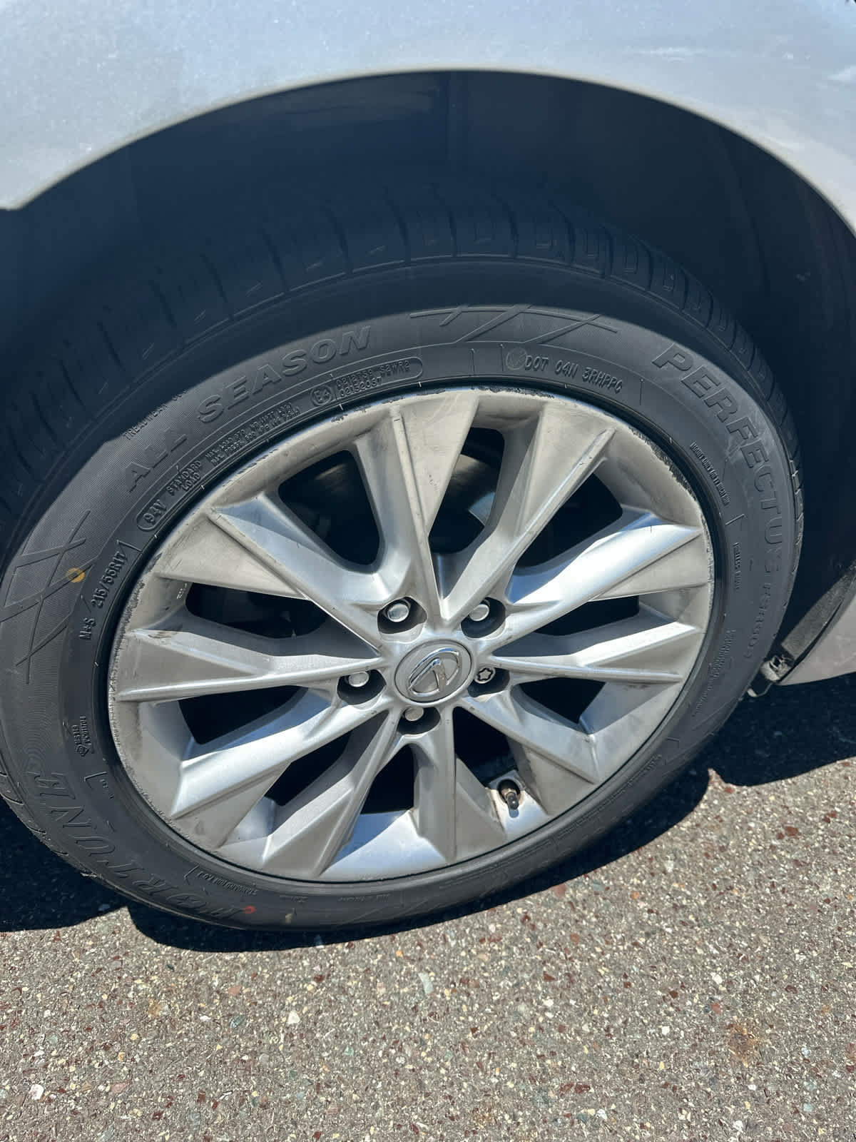 Used 2014 Lexus ES 300h w/ Premium Package w/Bamboo Trim FWD image 4