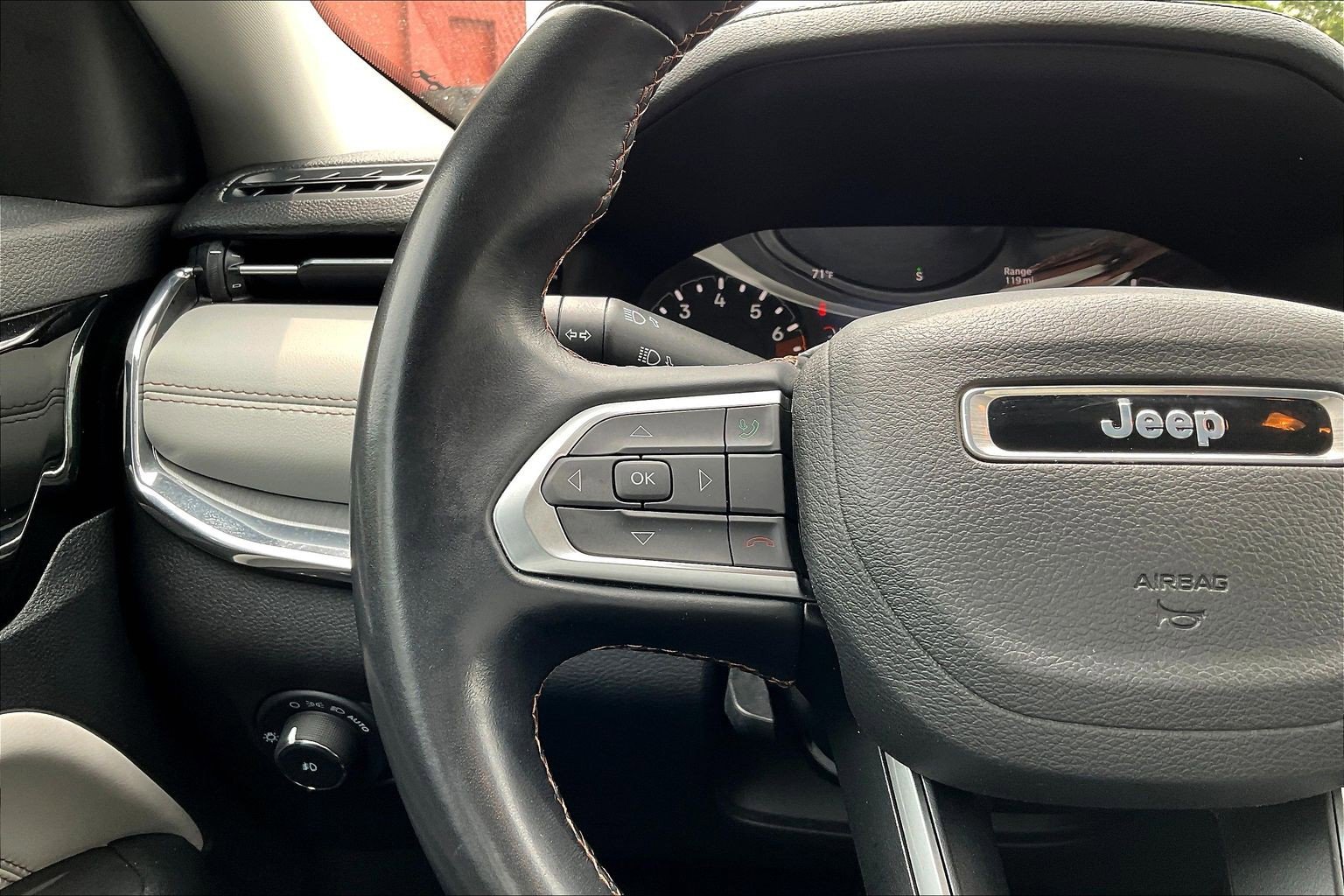 Used 2022 Jeep Compass Limited AWD/4WD image 12