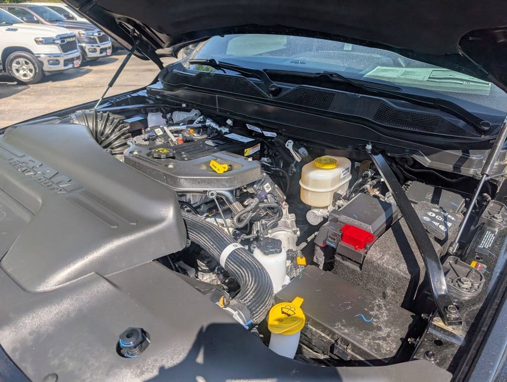 New 2026 RAM 3500 Big Horn AWD/4WD image 32