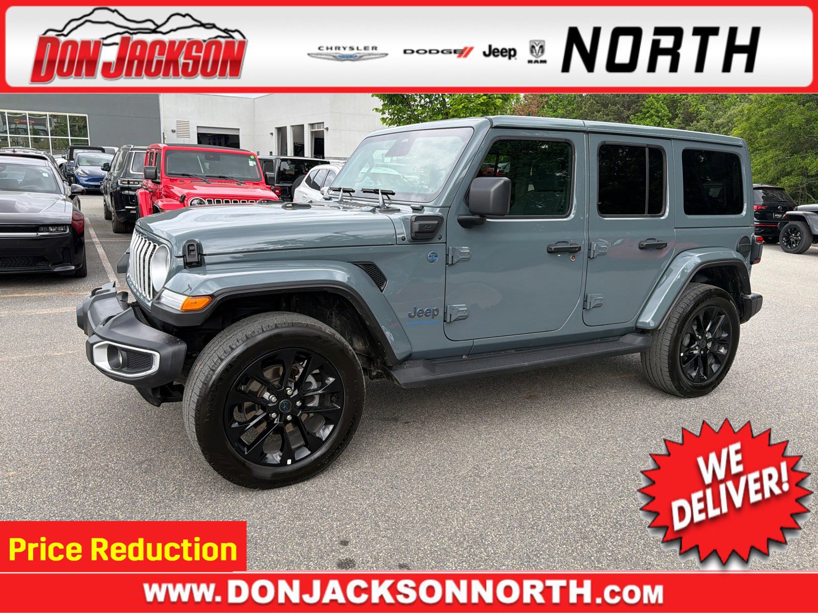 Used 2025 Jeep Wrangler Unlimited Sahara AWD/4WD image 1