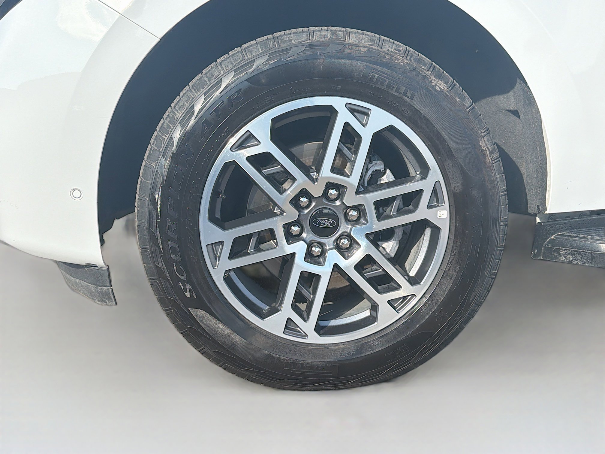 Used 2025 Ford Expedition Active AWD/4WD image 11