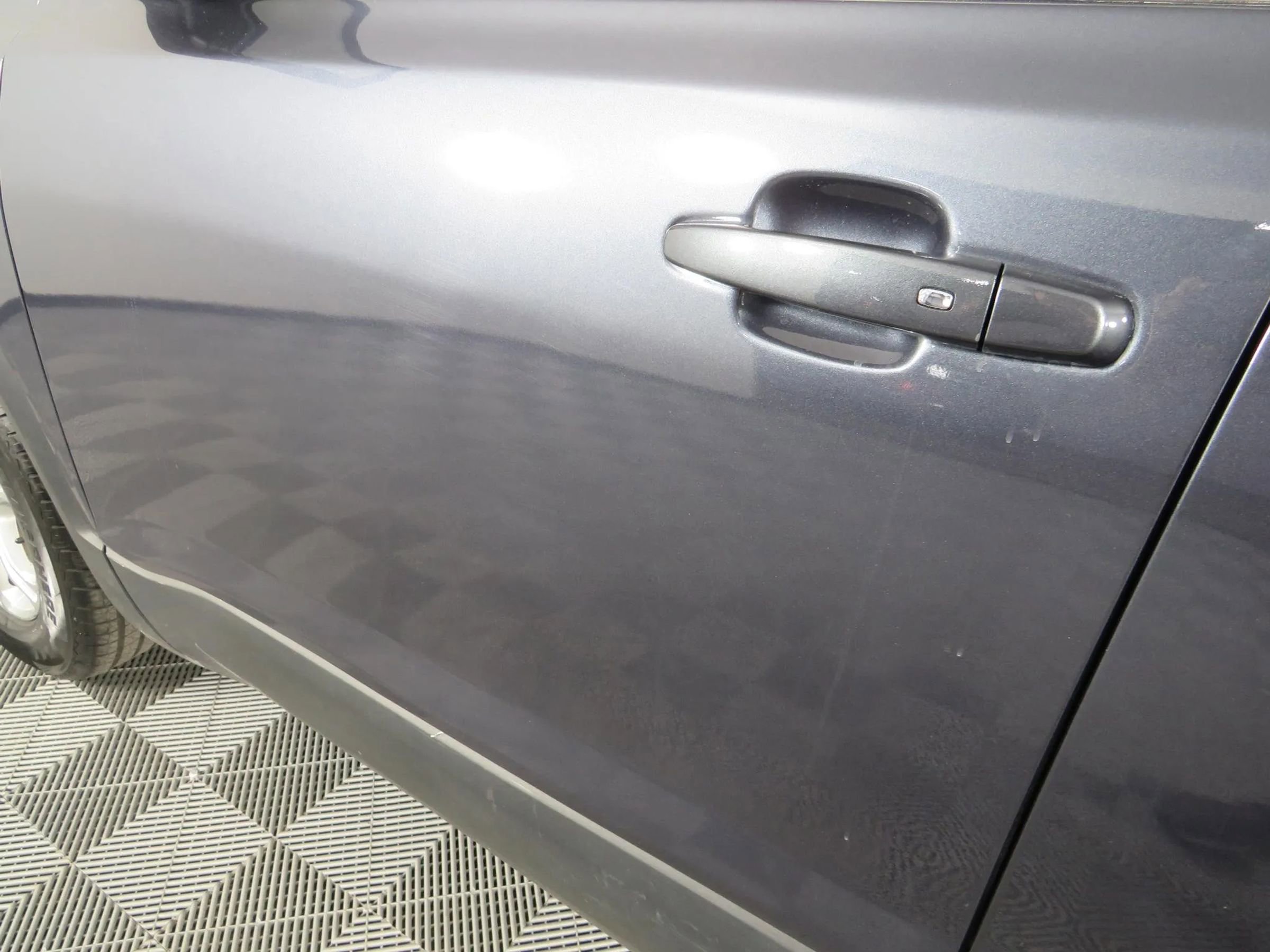 Used 2019 GMC Acadia SLE w/ LPO, Floor Liner Package image 27