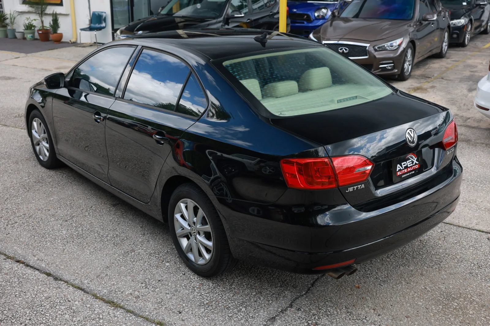 Used 2012 Volkswagen Jetta SE FWD image 3