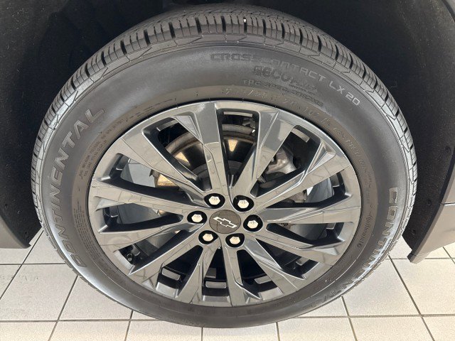 Used 2023 Chevrolet Traverse RS image 9