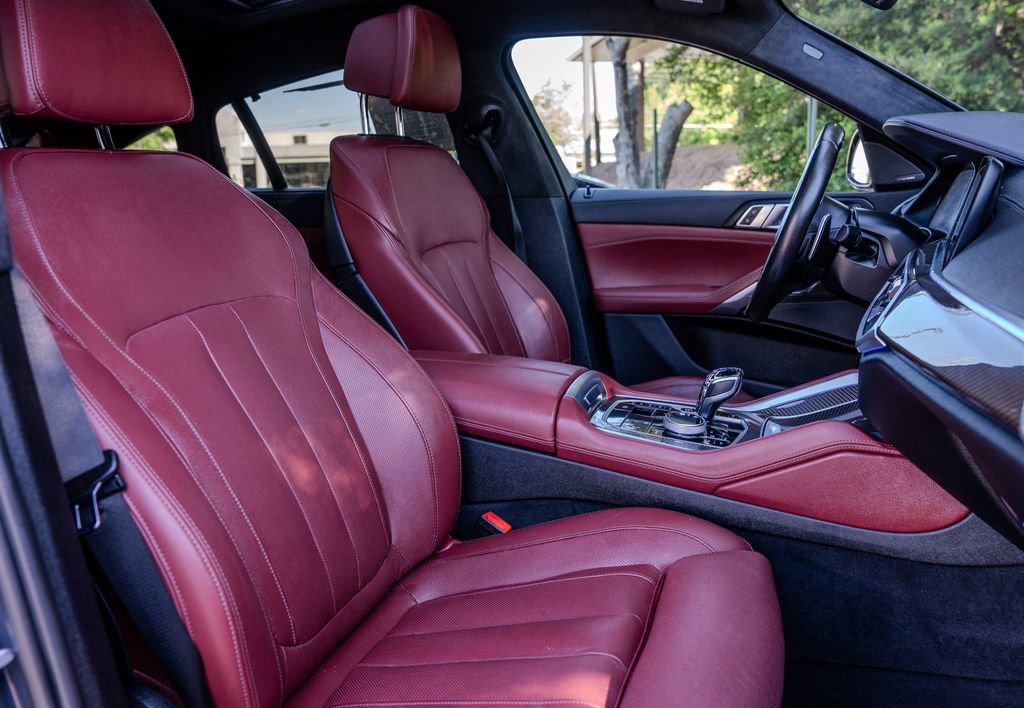 Used 2022 BMW X6 M50i w/ Executive Package AWD/4WD image 22