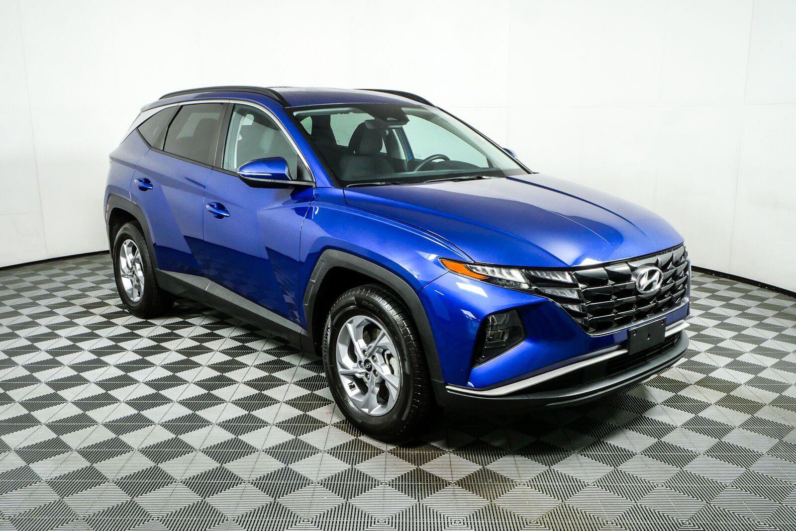 Used 2023 Hyundai Tucson SEL AWD/4WD image 1