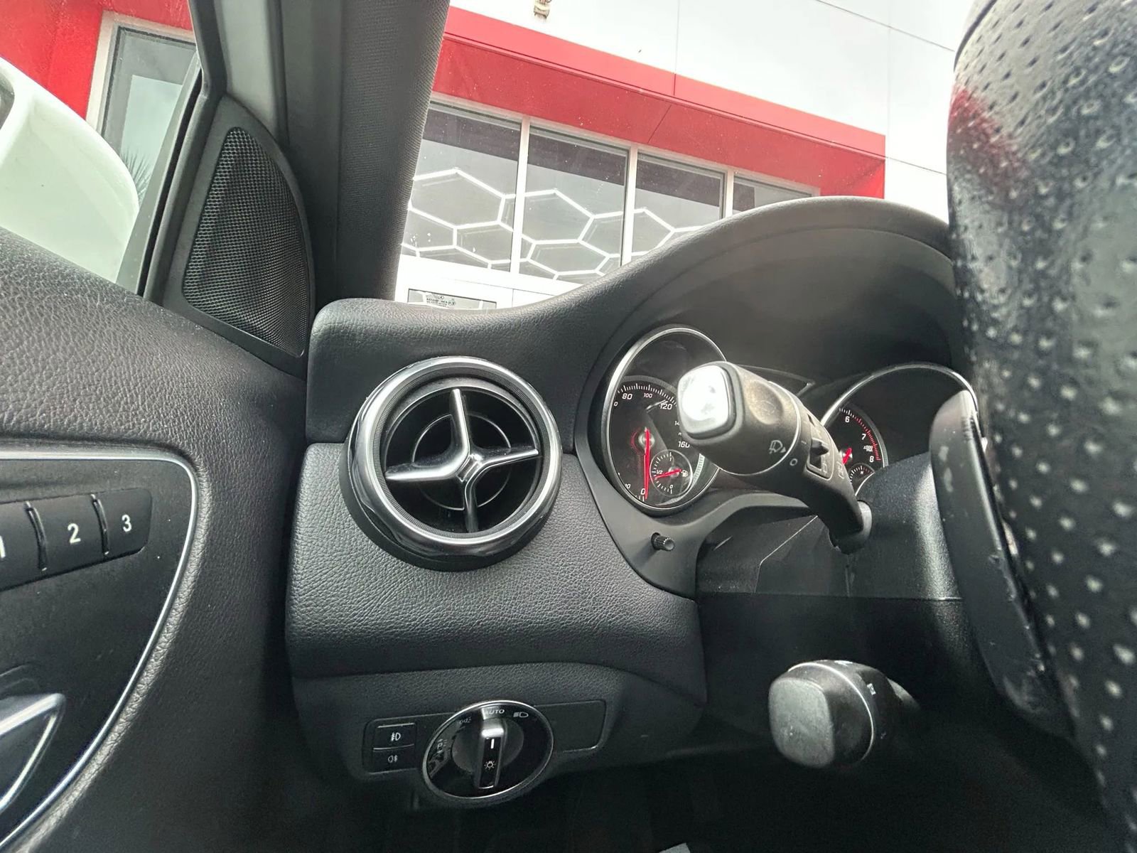 Used 2020 Mercedes-Benz GLA 250 image 12