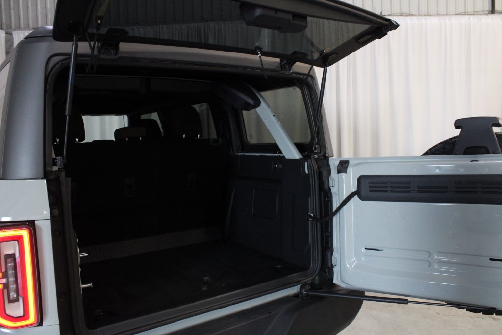 Used 2023 Ford Bronco Outer Banks AWD/4WD image 30