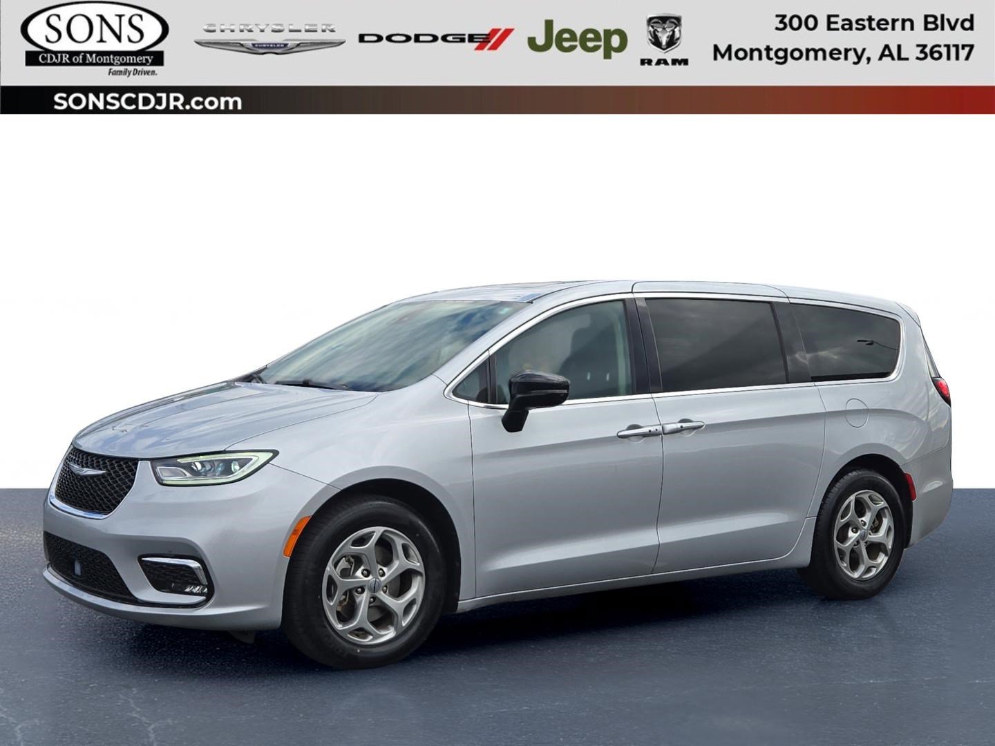 Used 2024 Chrysler Pacifica Limited