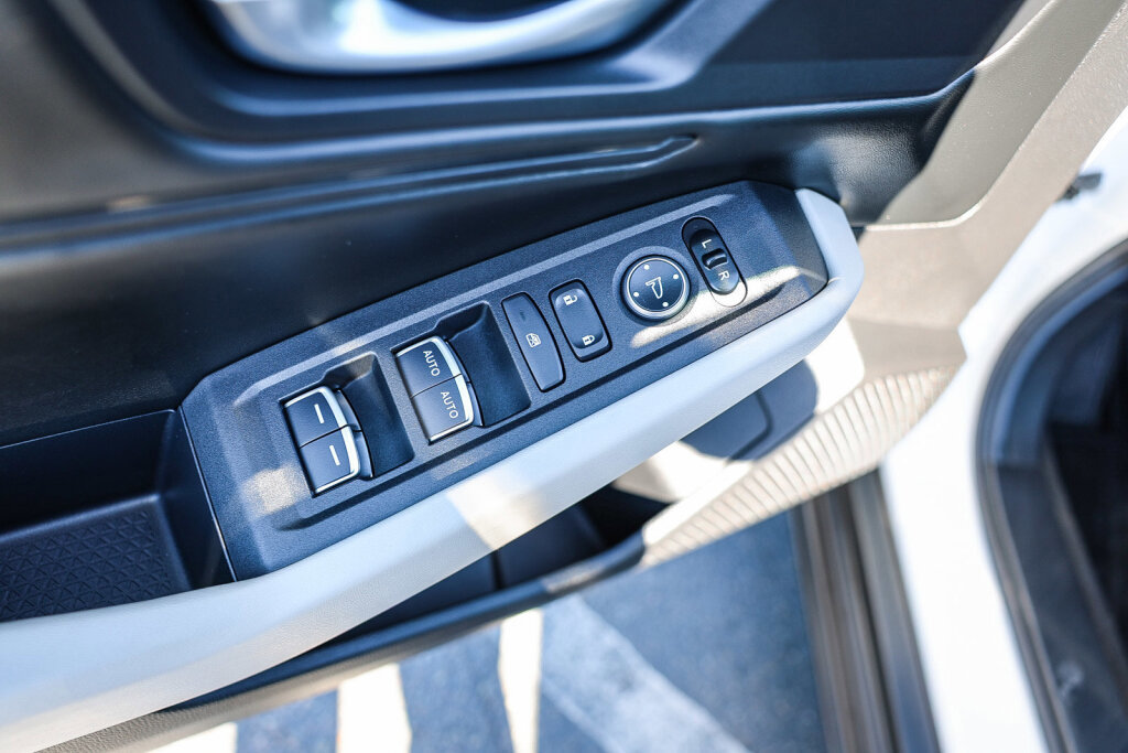 Used 2025 Honda Accord SE image 12