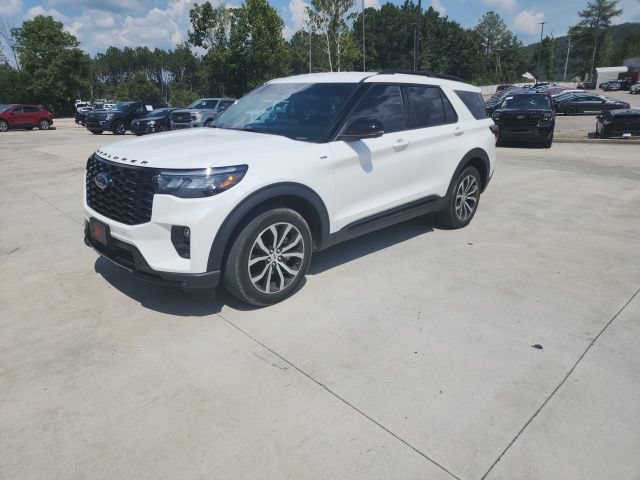 Certified 2025 Ford Explorer ST-Line AWD/4WD image 6