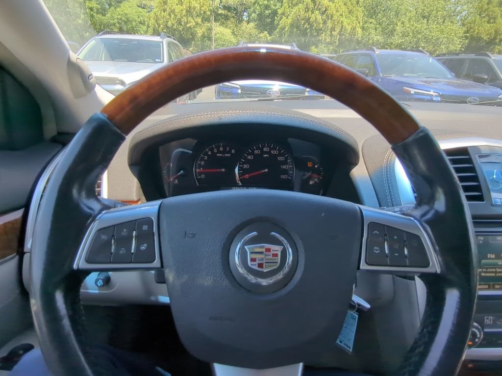 Used 2009 Cadillac SRX AWD V8 w/ Third Row Seating Package image 12