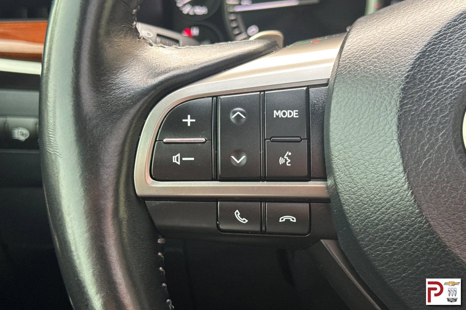 Used 2019 Lexus LX 570 4WD w/ Luxury Package image 32