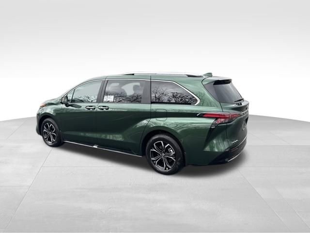 New 2026 Toyota Sienna Platinum AWD/4WD image 3