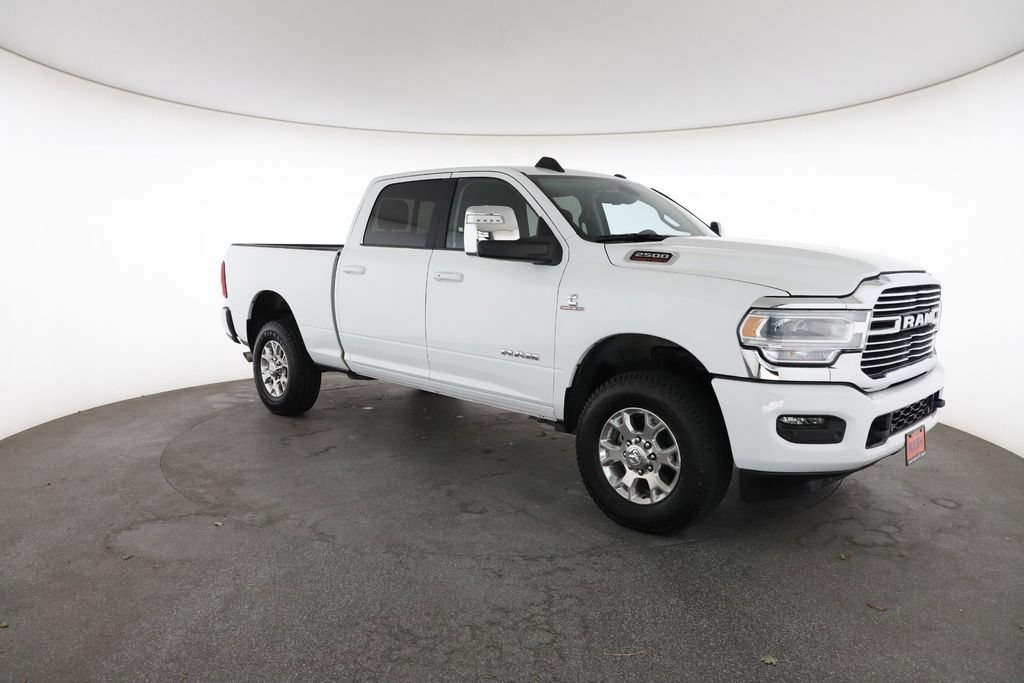 Used 2024 RAM 2500 Laramie AWD/4WD image 2