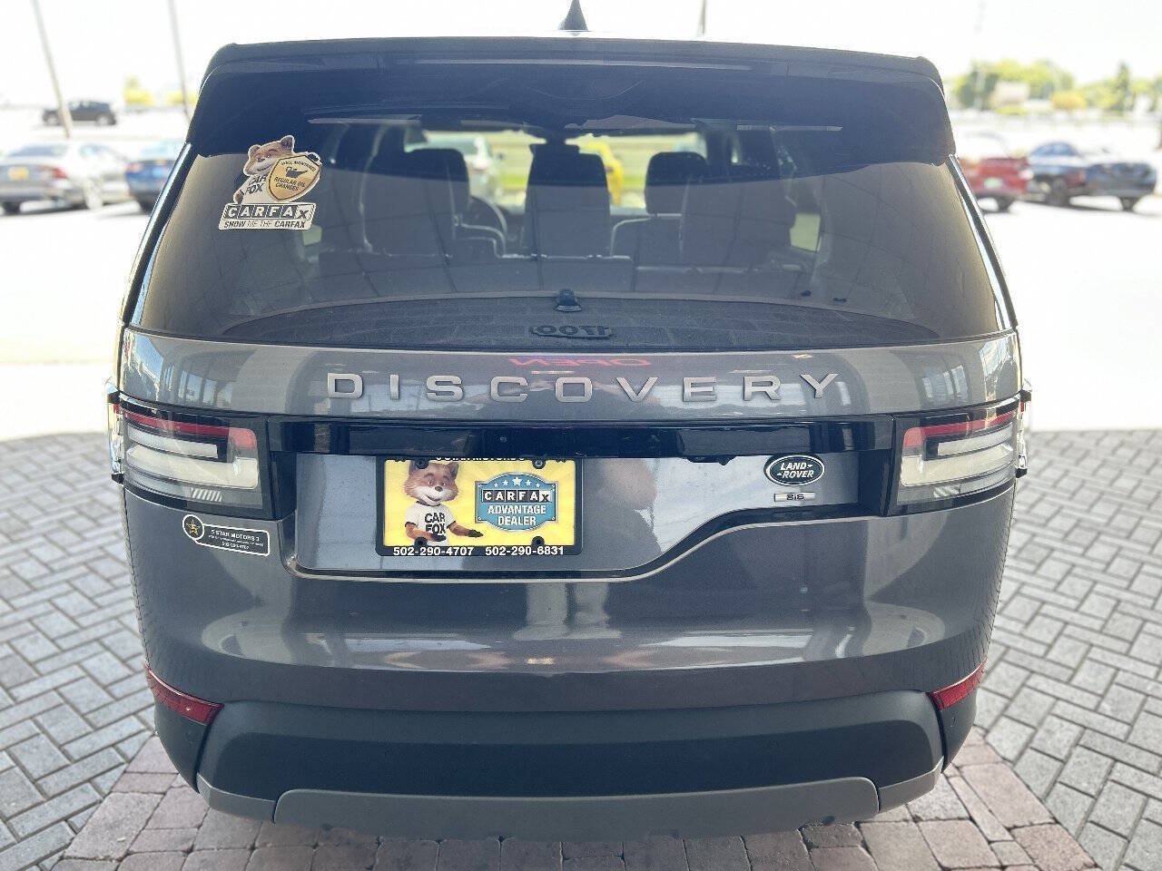 Used 2018 Land Rover Discovery SE AWD/4WD image 13