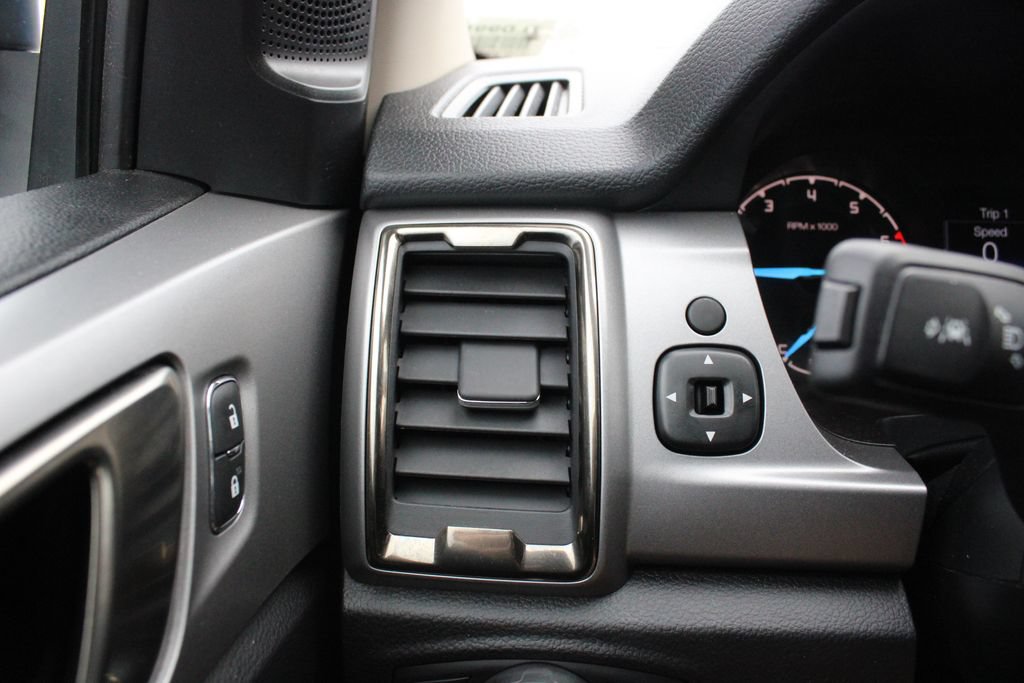 Used 2021 Ford Ranger XLT w/ Equipment Group 301A Mid AWD/4WD image 8