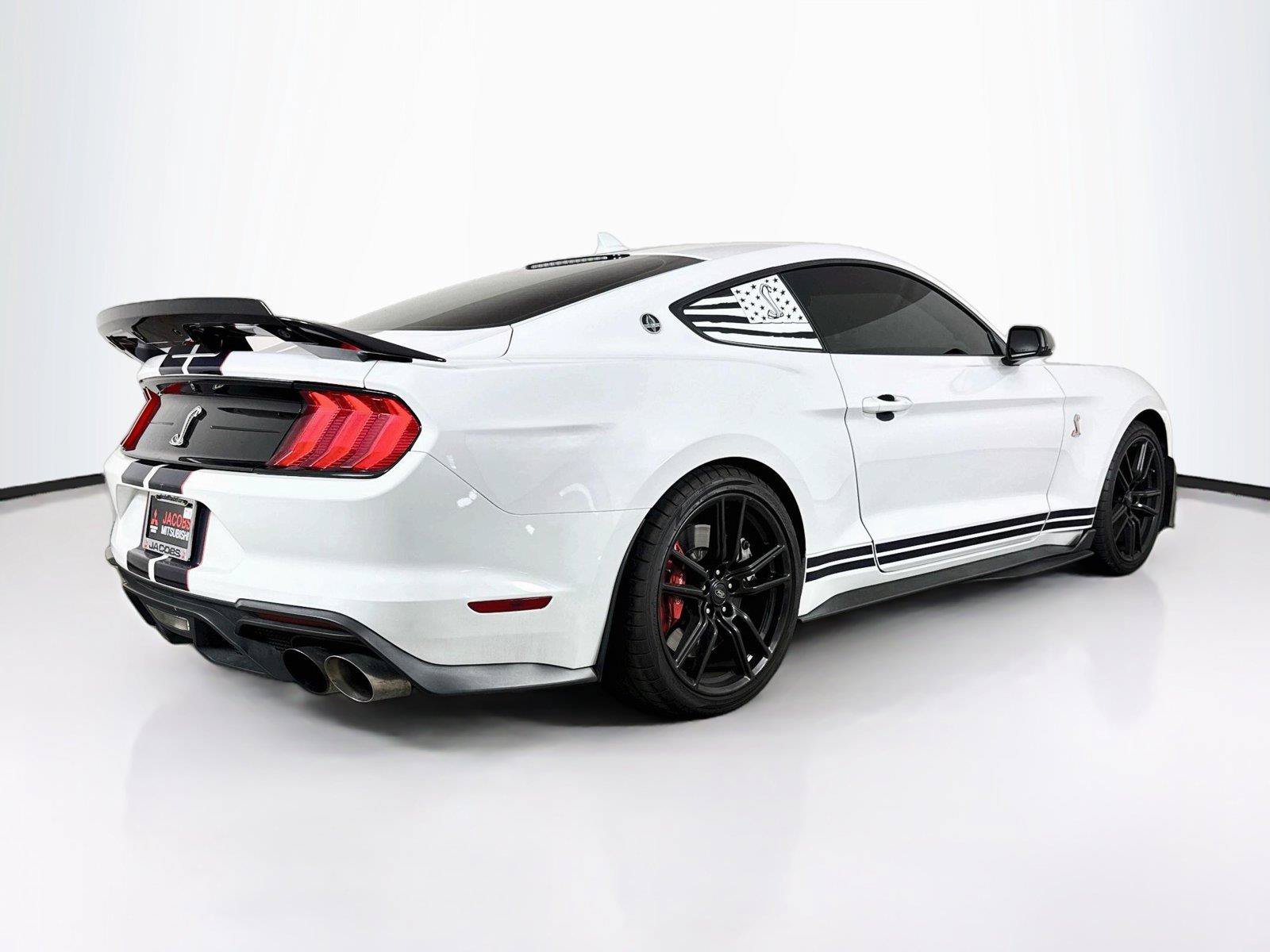 Used 2021 Ford Mustang Shelby GT500 w/ Technology Package RWD image 4